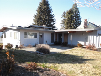1724 Country Club Drive