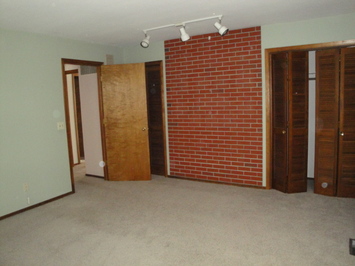 1724 Country Club Drive