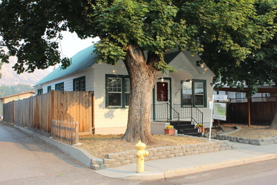 212 N. Douglas
