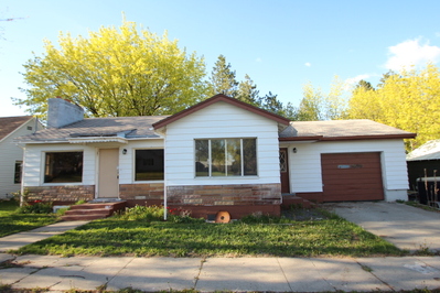 407 E. Walnut