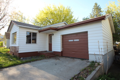 407 E. Walnut