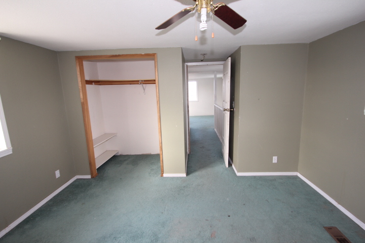 2.5 Acres, Home and Shop in Soap Lake