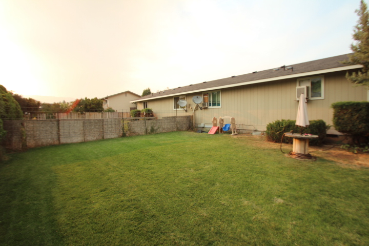 Duplex in East Wenatchee