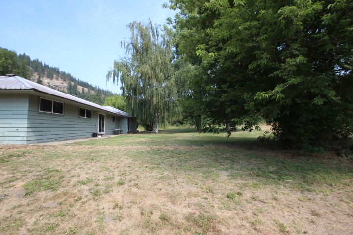 Leavenworth Home on 2.25 Acres
