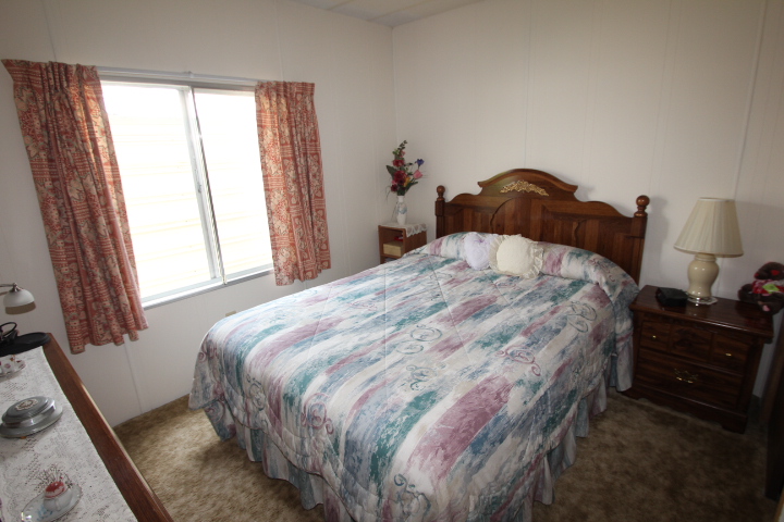 Clean and tidy 3 bedroom home in Maple Meadows