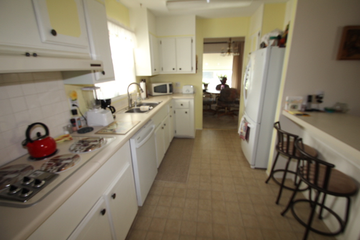 Clean and tidy 3 bedroom home in Maple Meadows
