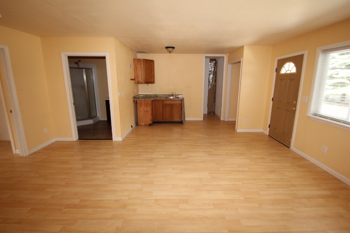 Leavenworth Home on a 1.06 acre Level Lot